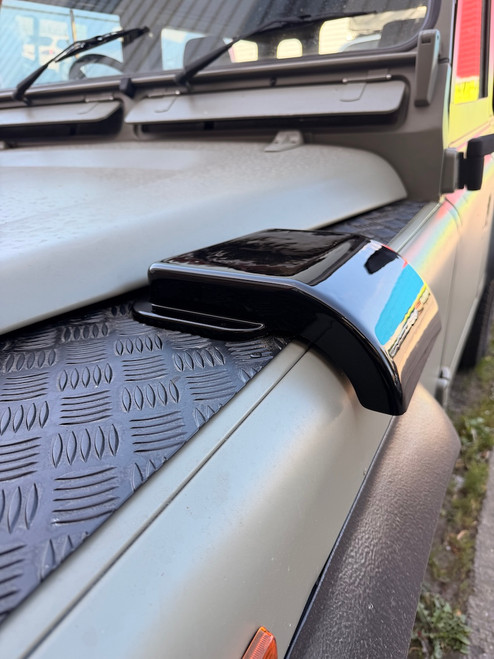 LR104SCGLOSSN/S - Gloss Black Snow Cowl for Wing Top on Land Rover Defender - To Fit to Left Hand Wing - Snow Scoop Near Side