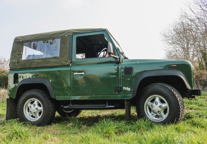 EXT202-30 - Soft Top Conversion Heavy Duty Roll Cage and Canvas Hood Kit for Land Rover Defender 90 - By Exmoor Trim Image 27