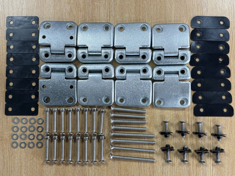 LRC1072 - Front and Rear Side Door Hinge Kit for Defender (TD5 Style Heavy-Duty Door Hinges) with Stainless Steel Nut, Bolts and Plastic Shims Image 3
