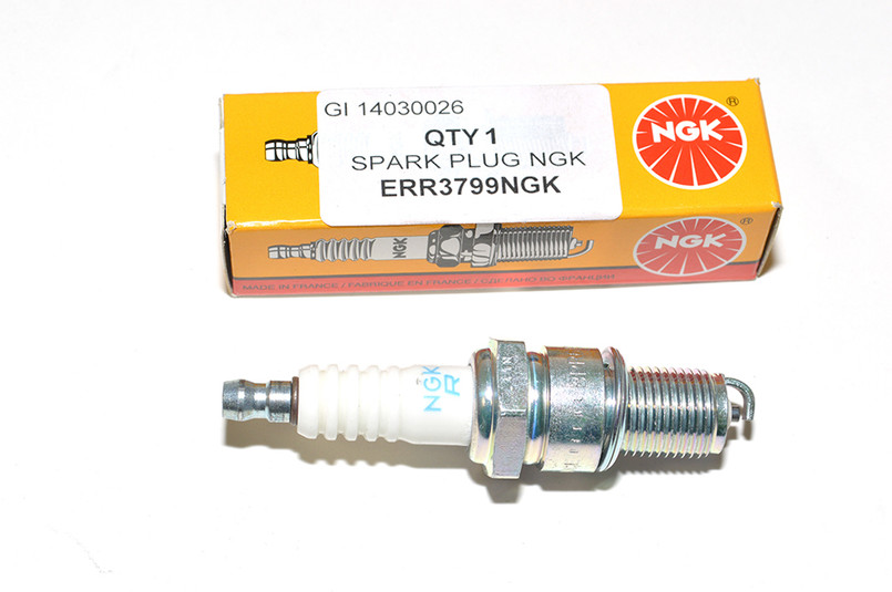 ERR3799 - Spark Plug for V8 Rover Engine - Defender, Discovery 1 and Range Rover Classic - Also Fits Defender 2.5 Petrol Image 5