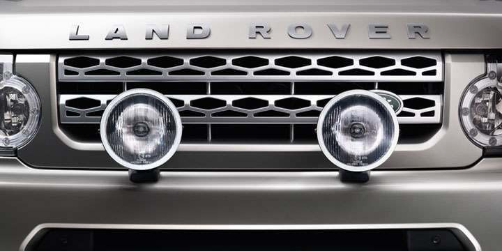 thumbnail image 2 of Vinstar Black LED DRL Fog Light Set For Land Rover LR4 / Discovery 4 2010-2016 2 of 5