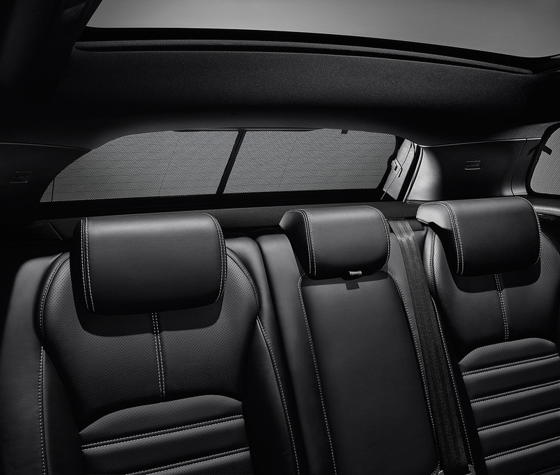VPLVS0320 - Range Rover Evoque Mk 1 Tailgate Sunshade - Genuine Land Rover Product - FIts from 2016 Onwards (GH000001) Image 1