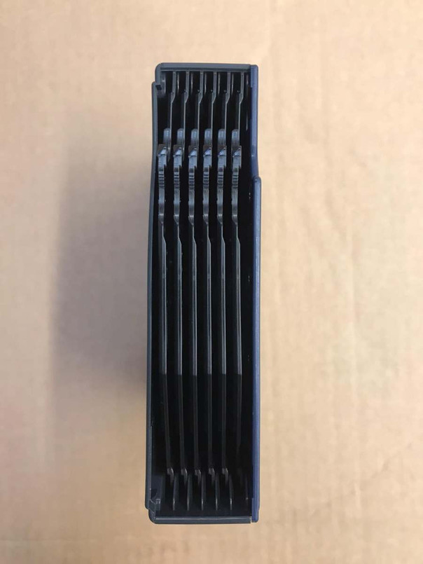 XQZ000050 - 6 CD Auto Changer Cartridge for Alpine System - Range Rover L322 (2005-2012), Sport (2005-2013) and Discovery 3 & 4 (2005-2010)) Image 2