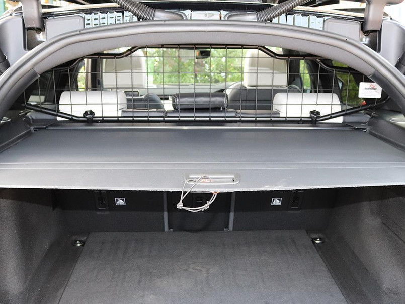 DA5813  - Britpart Half Height Cargo Barrier - Dog Guard - For Range Rover Velar 2021 onwards Image 3