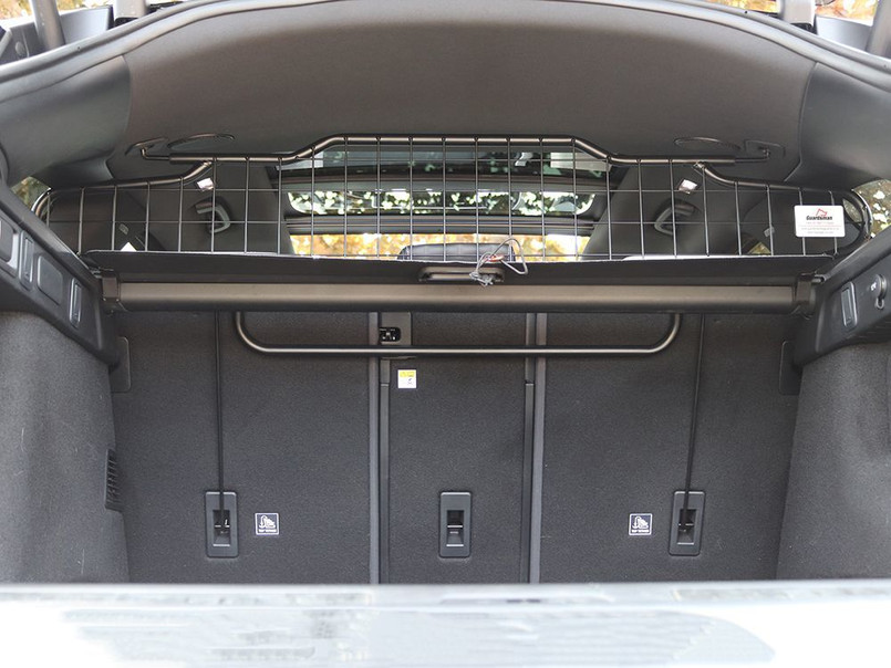 DA5813  - Britpart Half Height Cargo Barrier - Dog Guard - For Range Rover Velar 2021 onwards Image 4