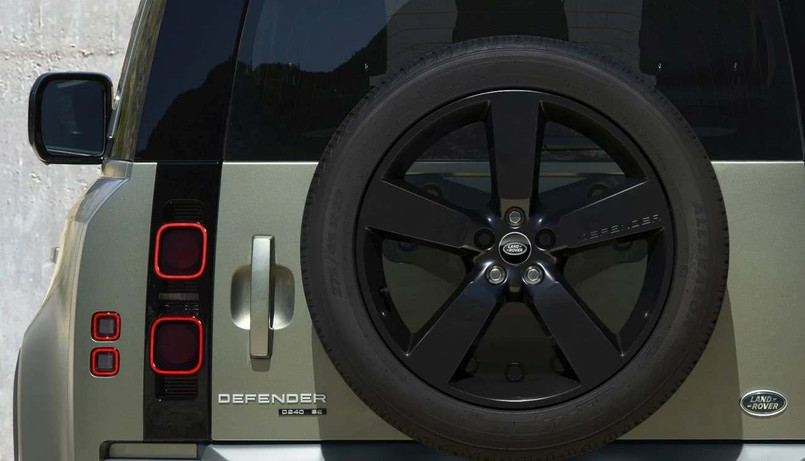 LR146244 - All New Defender 22" Alloy Wheel in Gloss Black Finish - 5 Spoke Style 5098 - Genuine Land Rover Image 1