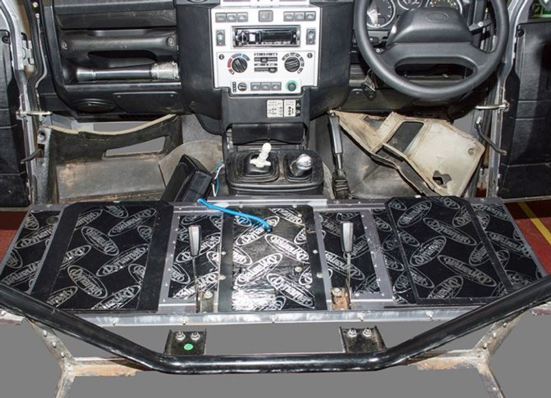 LRC1441 - Defender 90 Hard Top Sound Proofing - Dynamat Xtreme Vehicle Kit - For Land Rover Defender 90 Puma Hardtop - Fits 2007-2016 Image 4