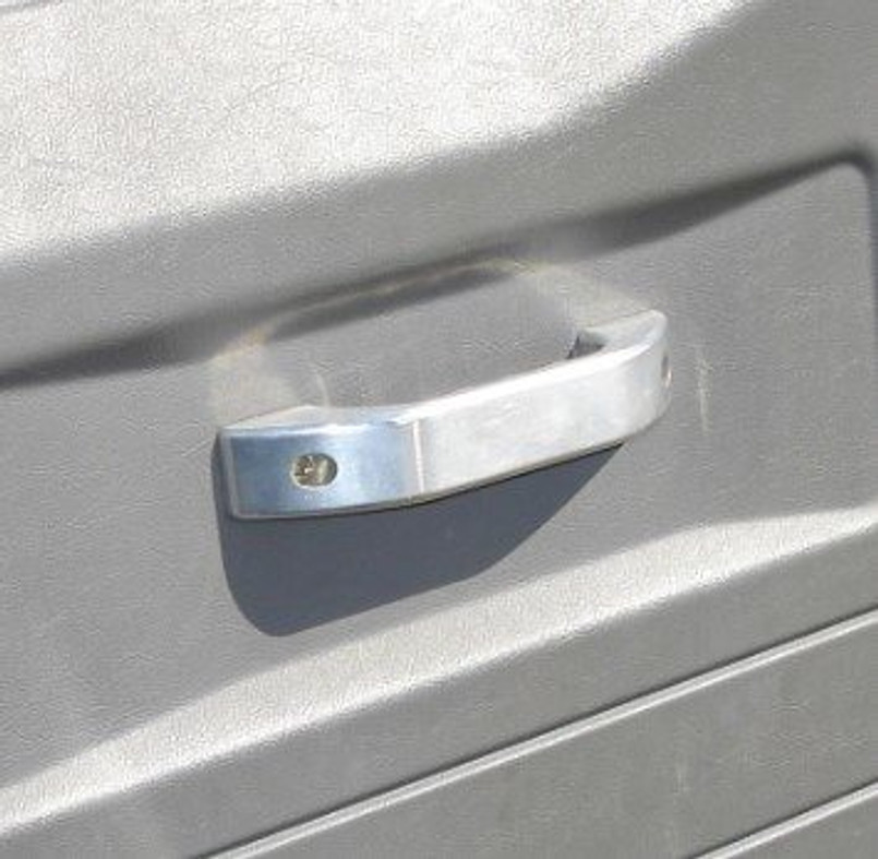 LRC1534 - Defender Aluminium Door Closing Handles - Comes as a Pair for Two Doors - Manufactured in the UK by Croytec Image 2