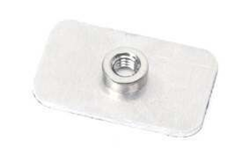 AHR710280 - Captive Nut and Plate for Land Rover Defender Roof Image 1