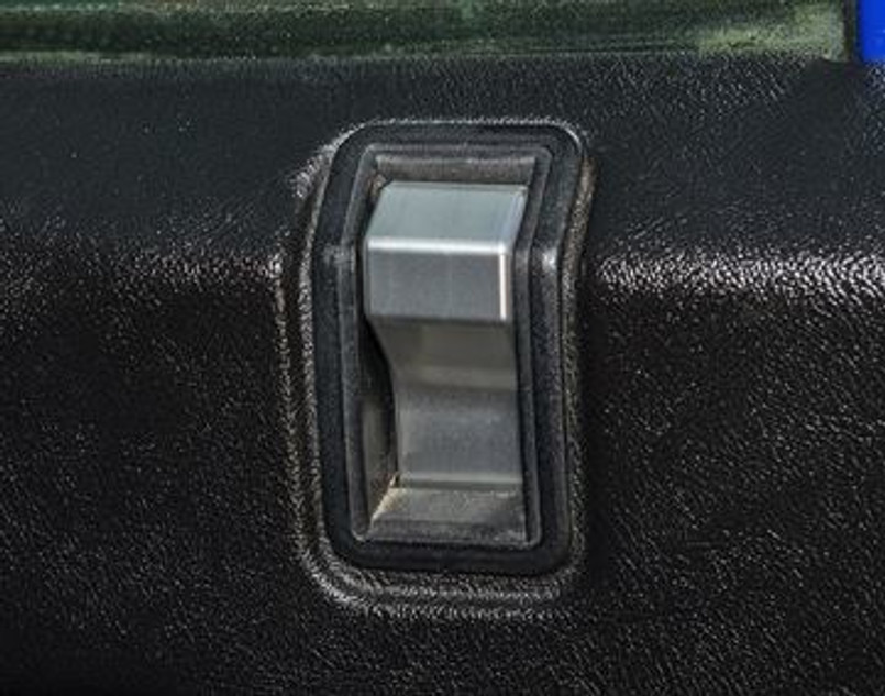 LRC2264 - Defender Door Locking Peg in Silver Anodised Finish - Comes as a Pair Image 1