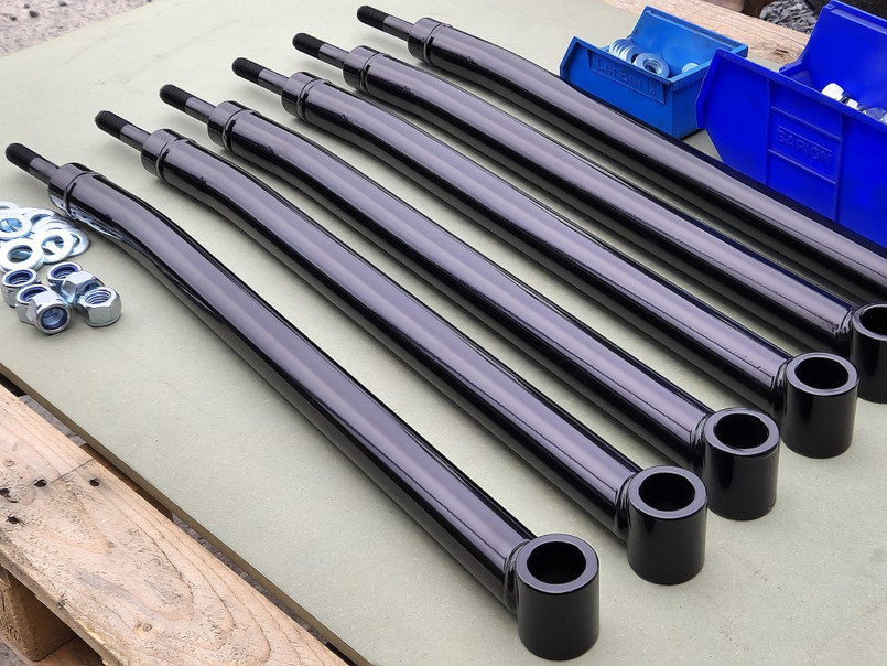 GL1073 GL1074 GL1075 - Gwyn Lewis Rear Heavy Duty, Cranked Radius Arms - Supplied as a Pair - Available in Black or Blue - For Defender, Discovery 1 and Range Rover Classic - UPDATED FOR 2025 Image 6