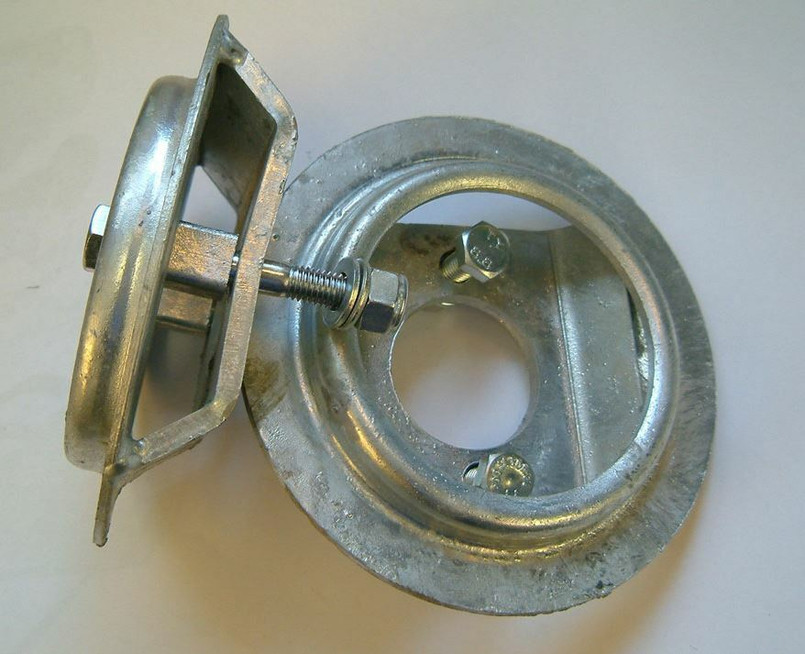 GL1130F - Gwyn Lewis Front Spring Spacers - Comes as a Pair - 1.5" Lift - For Defender, Discovery 1 and Range Rover Classic Image 1