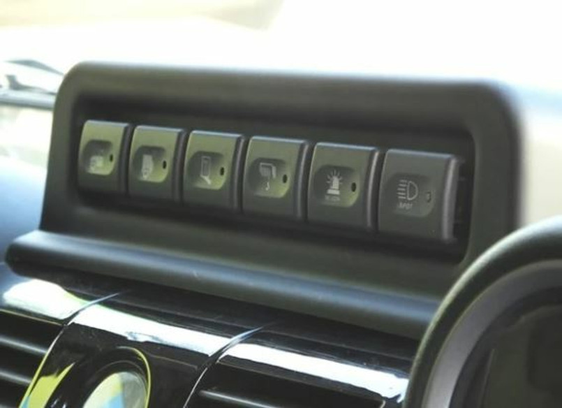 MUD-0067-M - Mud Stuff Pod 2 - For Dash Gauges or Switches on Land Rover Defender Puma - Matt Black - Fits 2007-2016 Image 2