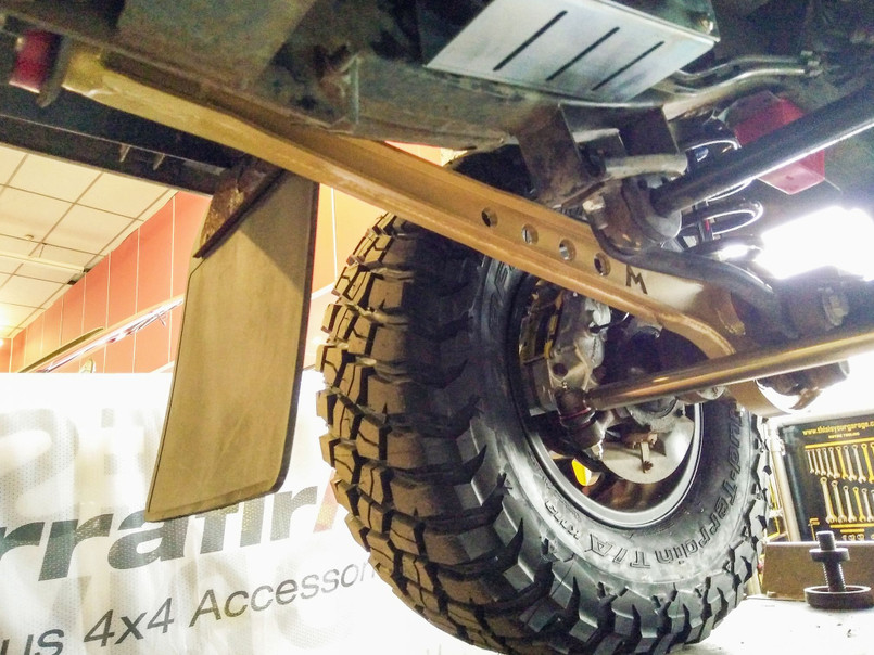 TF508 - Terrafirma 3 Degree Castor Corrected Front Radius Arms - Defender, Discovery 1 and Range Rover Classic Image 3