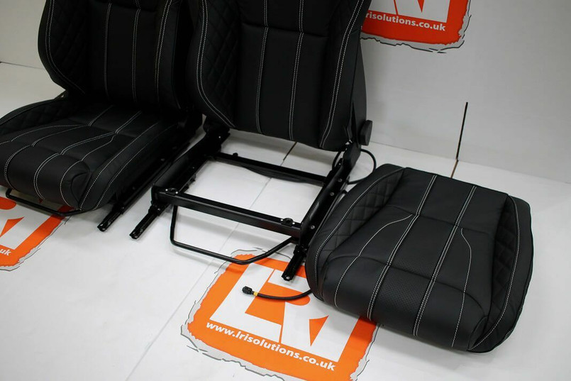 LRI1103 - Pair of Full Leather RECARO Front Seats with Tip Up Bases for LAND ROVER DEFENDER Image 14