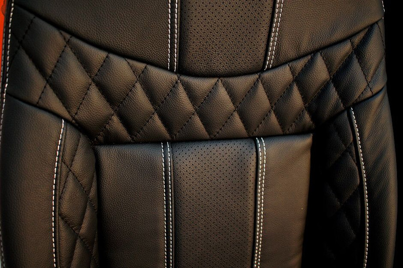 LRI1114 - LRI Quilted Leather Heated Sport Front Seats including Subframes for LAND ROVER DEFENDERS Image 5