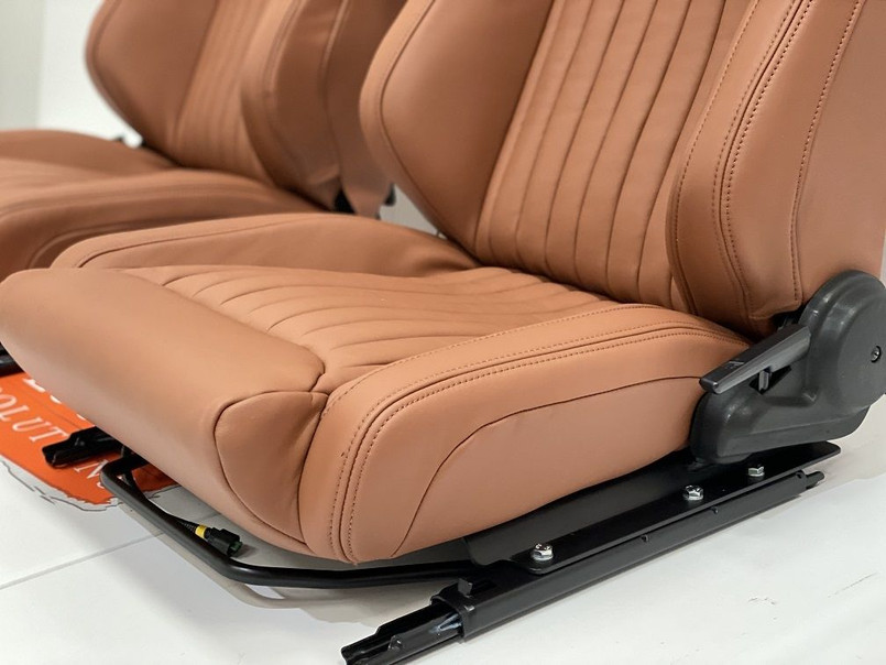 LRI1190 - Pair of RXI Low Base Fluted Tan Leather Heated Front Seats for Defender Image 12