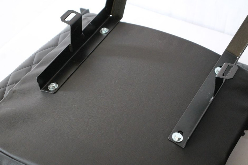 LRI34116 - Full Leather Inward Facing Tip Up Rear Seats for Land Rover Defender - by Lucari Image 8