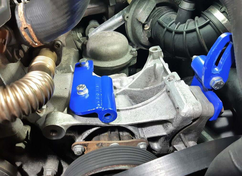 GL1151 - Twin Alternator Mounting Kit for Land Rover TD5 Engine - Defender and Discovery 2 Image 1