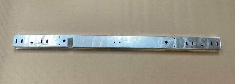YRM053C - Heavy Duty Mid Crossmember for Land Rover Defender in Galvanised - Hi-Cap and Double Cab - Manufactured  by YRM Metal Image 2