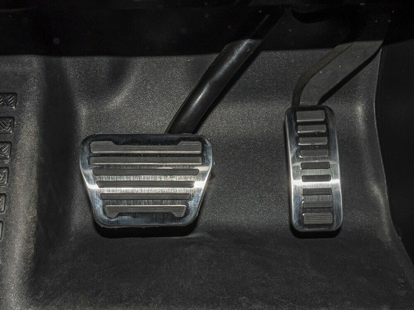 DA2975 - Aluminium Pedal Cover Set for Land Rover Defender 2020 Onwards Image 2