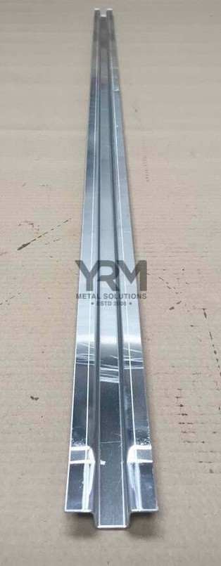 YRM098-A - Rear Floor Support Top Hat – For Land Rover Defender 110 & Series 2, 2A & 3 109 - For CSW/DC/Utility & Series SW, 4 or 5 door Image 1