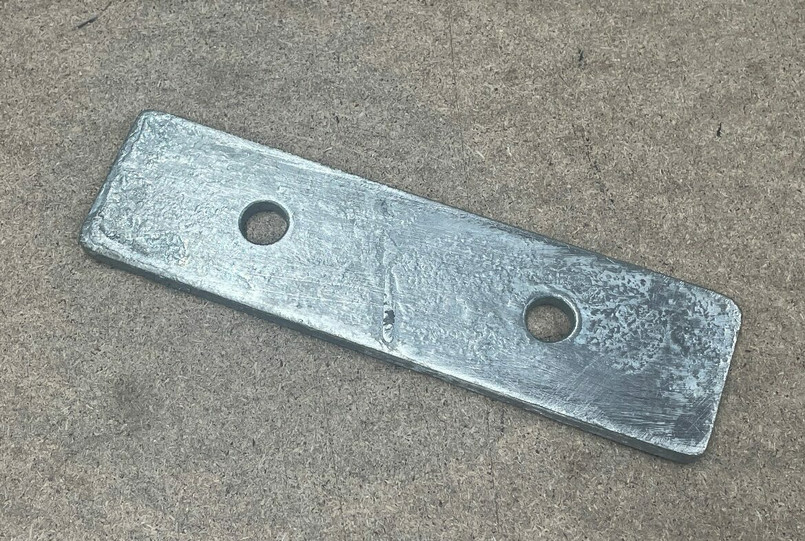 NTC6106GALV - Galvanised Rear Spring Retaining Plate for Defender 90, Discovery 1 and Range Rover Classic Image 1