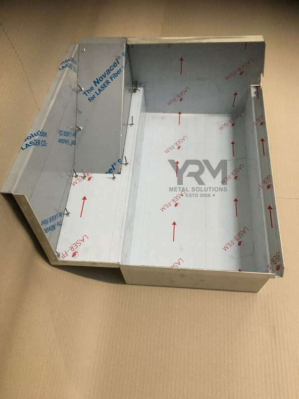 YRM063 - Under Seat Tool Box with Double Battery Compartment - Left Hand Side - For Land Rover Series Image 1