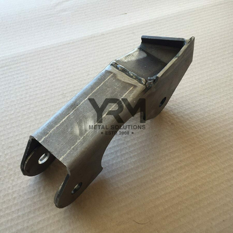 YRM042A - Left Hand Front Axle Radius Arm Bracket - For Defender from 1994m, Discovery 1 and Range Rover Classic - 54mm - YRM Metal Image 1