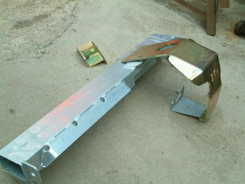 GL1122 - Track Rod Guard by Gwyn Lewis - Defender, Discovery 1, Range Rover Classic Image 6