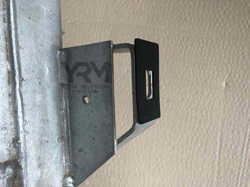 YRM1918A - Body to Chassis Rubber Gasket Kit - Land Rover Defender 90 Pre Td5 Image 3