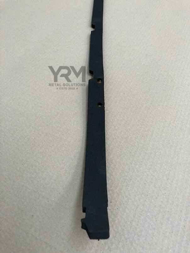 YRM1925 - Bulkhead to Windscreen Seal - For Land Rover Defender & Series 3 Image 2