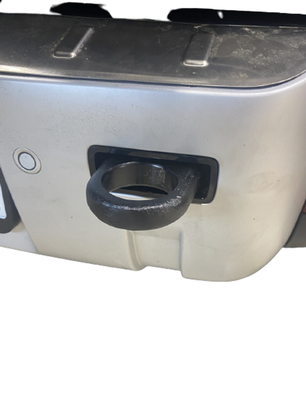 LRC9980 - Rear Recovery Towing Eye Kit for New 2020 Defender 90 and 110 - Genuine Land Rover Image 2