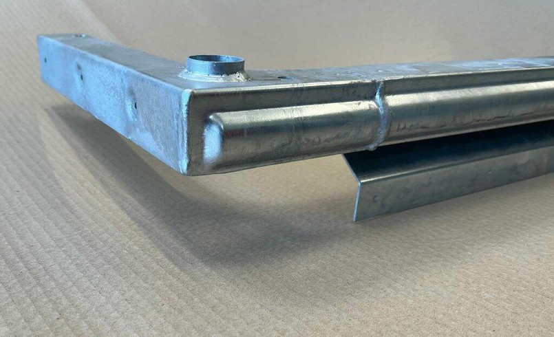 YRM158G - Pair of Rear Tub Cappings for Defender 110 Double Crew Cab by YRM Image 3