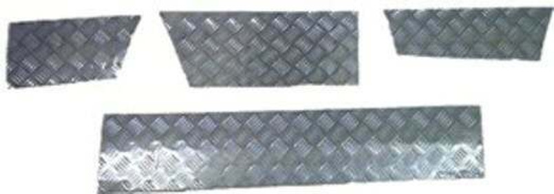 LRD304-3 - Land Rover Discovery 1 Side Skirt Protection Set - 3mm Chequer Plate Image 1