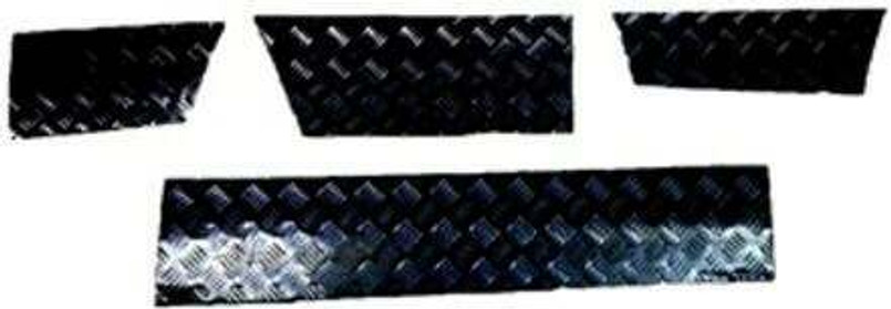 LRD304-3B - Land Rover Discovery 1 Side Skirt Protection Set - 3mm Chequer Plate - Black Image 1