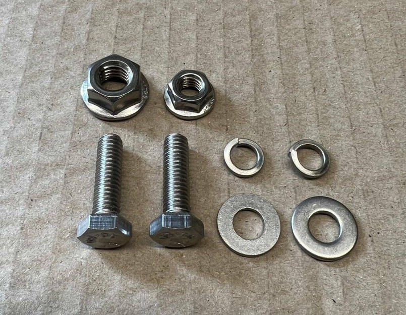 YRM445 - Horn Mounting Bracket with Fixings - Land Rover Defender 1983-2006 Image 4