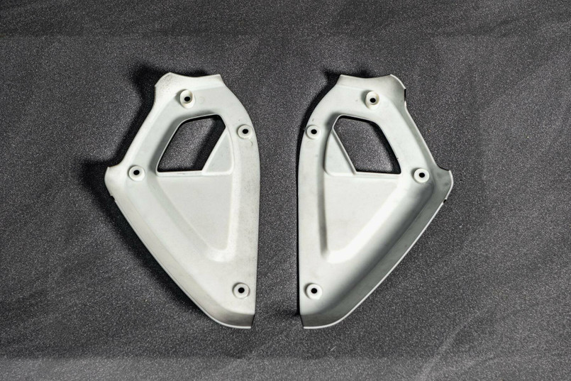 LRD2SCFDB - Dashboard End Finishing Trim in Gloss Black for 2020 Land Rover Defender by Chelsea Truck Company Image 6