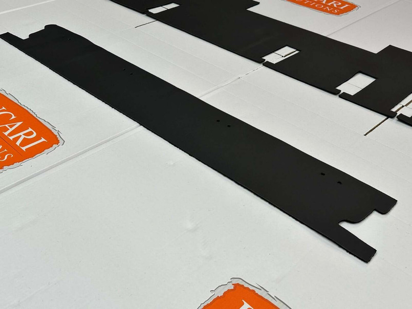 LRI-TDCI2ND - Moulded Rubber Matting for 2nd Row - Land Rover Defender 110 - Puma 2.2 & 2.4 TDCI - by Lucari Image 6