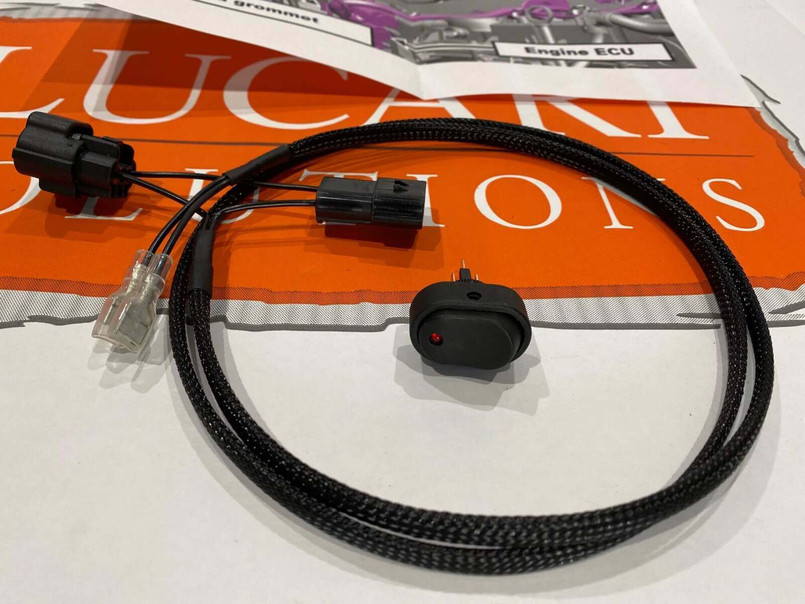 LRI32086 - Inertia ECU Cut Off Security Switch - Land Rover Defender TD5 and 2.2 TDCi Puma - a simple and effective addition to your vehicle's security Image 1