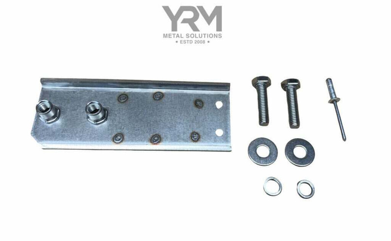 YRM477 - 316 Stainless Steel Rear Door Check Strap Mounting Nut Plate – Land Rover Defender 1983-2016 (with rear safari door) Image 1