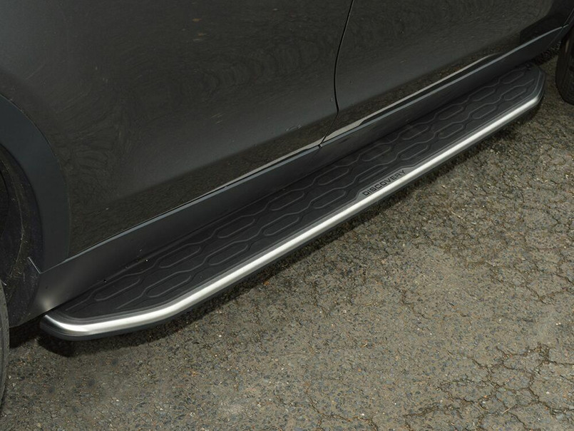 VPLCP0210 - Side Steps with Stainless Steel Trim - For Discovery Sport - Fits 2015 Onwards Image 3