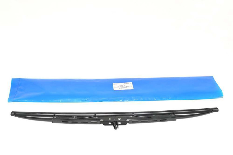 LR012047