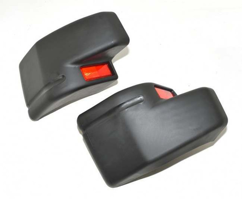 LR013410 - Discovery 1 Rear Bumper End Caps - Comes as a Pair in Black - Fits from 1994 Onward Image 2