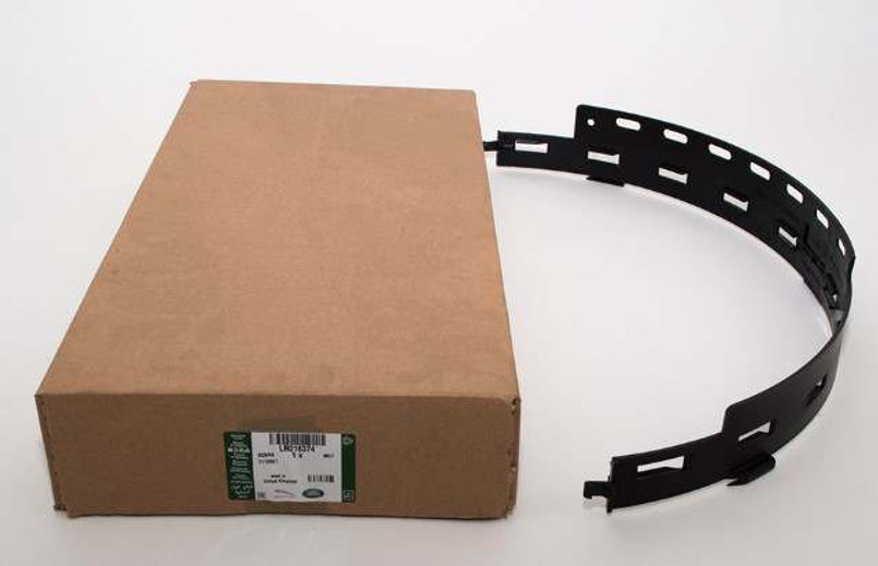 LR016374 - Radiator Fan Shroud for 3.0 TDV6 - Discovery 4 and Range Rover Sport 2009-2013 Image 2