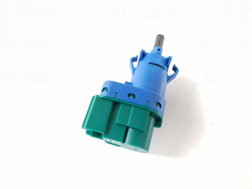 LR047598 - Brake Light Switch - For Vehicles with Inhibitor Switch Speed Control - Range Rover Evoque Mk1 & Mk2 and Discovery Sport - Genuine Land Rover Option Available Image 1