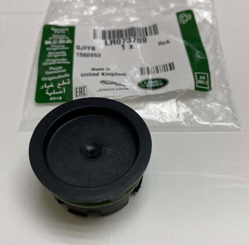 LR183648 - Blanking Engine Plug for Front Timing Cover Land Rover and Range Rover Ingenium Engine - 2.0 & 3.0 Petrol and Diesel Image 1