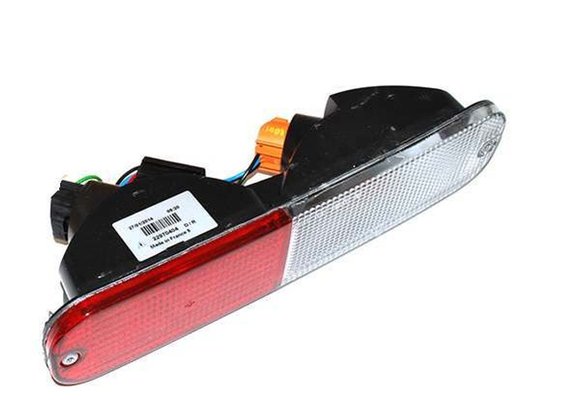 XFB000280 - Freelander 1 Rear Bumper Lamp - Fits 2002-2004 - Can be Fitted to Earlier Vehicles if Fitted as Pair Image 1