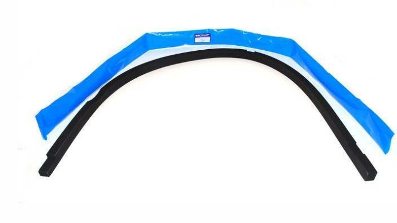 ALR5055 - Foam Seal Between Rear Tub and Rear Upper Body Panel on Defender 110 CSW (1993-2005) - Fits Right or Left Hand Side Image 2