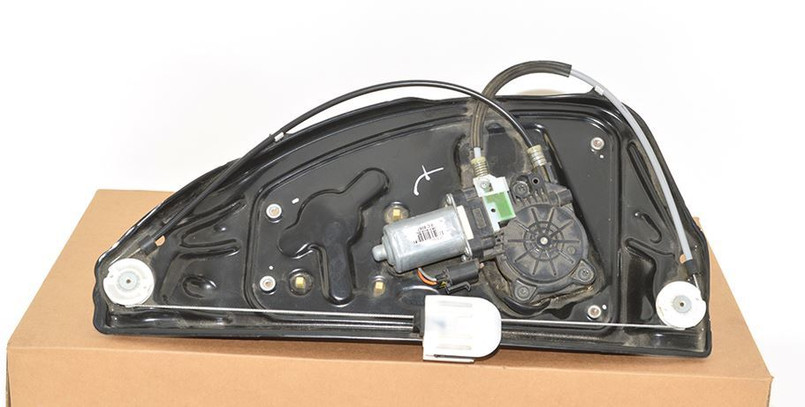LR060138 - Freelander 2 Rear Right Hand Window Regulator Image 2